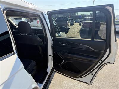 2021 Jeep Grand Cherokee L Laredo - Photo 16 - Elkhart, IN 46514