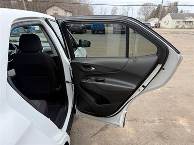 2018 Chevrolet Equinox LT   - Photo 14 - Elkhart, IN 46514