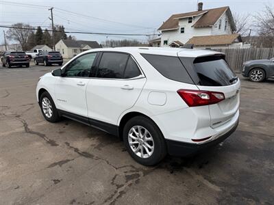 2018 Chevrolet Equinox LT   - Photo 3 - Elkhart, IN 46514