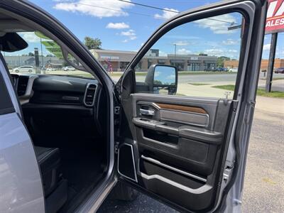 2024 RAM 2500 Laramie - Photo 18 - Elkhart, IN 46514