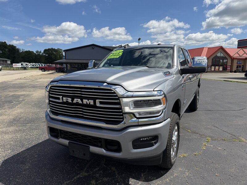 2024 RAM 2500 Laramie   - Photo 1 - Elkhart, IN 46514