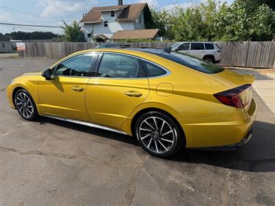 2020 Hyundai SONATA SEL PLUS   - Photo 3 - Elkhart, IN 46514