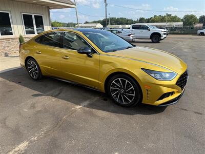 2020 Hyundai SONATA SEL PLUS   - Photo 8 - Elkhart, IN 46514