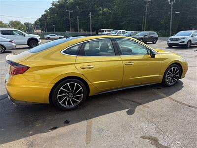 2020 Hyundai SONATA SEL PLUS   - Photo 4 - Elkhart, IN 46514