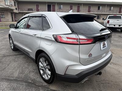 2019 Ford Edge Titanium   - Photo 5 - Elkhart, IN 46514