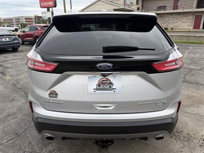 2019 Ford Edge Titanium   - Photo 6 - Elkhart, IN 46514