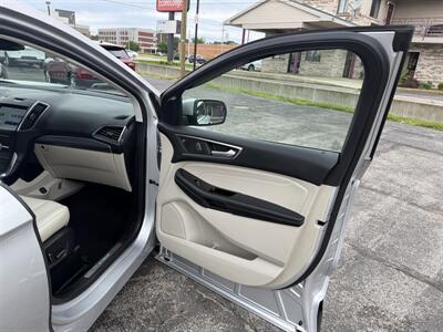 2019 Ford Edge Titanium   - Photo 17 - Elkhart, IN 46514