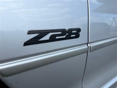 1999 Chevrolet Camaro Z28   - Photo 3 - Elkhart, IN 46514