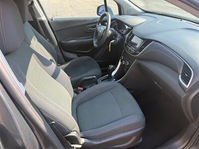 2019 Chevrolet Trax LS - Photo 15 - Elkhart, IN 46514