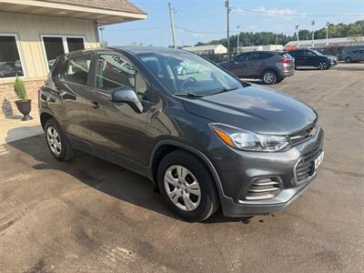 2019 Chevrolet Trax LS - Photo 6 - Elkhart, IN 46514