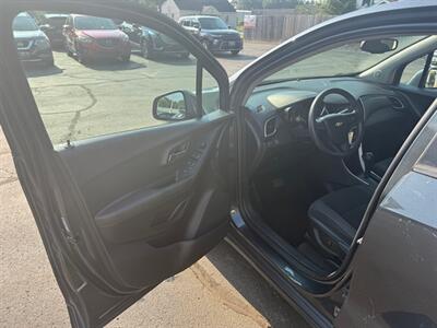 2019 Chevrolet Trax LS - Photo 10 - Elkhart, IN 46514