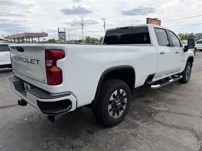 2021 Chevrolet Silverado 3500HD LT - Photo 8 - Elkhart, IN 46514