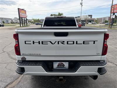 2021 Chevrolet Silverado 3500HD LT - Photo 7 - Elkhart, IN 46514