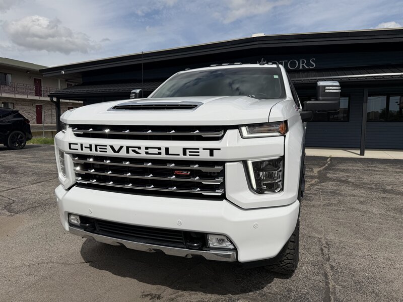 2021 Chevrolet Silverado 3500HD LT   - Photo 1 - Elkhart, IN 46514