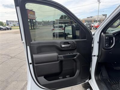 2021 Chevrolet Silverado 3500HD LT - Photo 12 - Elkhart, IN 46514