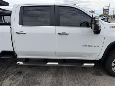 2021 Chevrolet Silverado 3500HD LT - Photo 9 - Elkhart, IN 46514