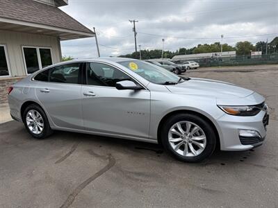 2020 Chevrolet Malibu LT   - Photo 7 - Elkhart, IN 46514