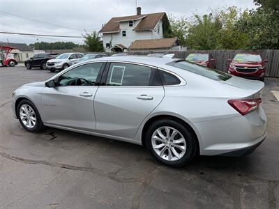 2020 Chevrolet Malibu LT   - Photo 3 - Elkhart, IN 46514