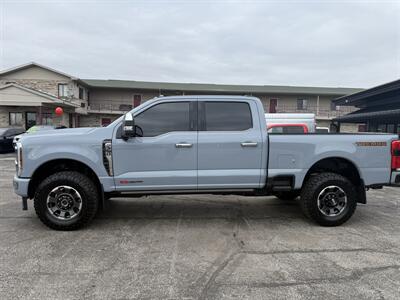 2024 Ford F-350 PLATINUM - Photo 2 - Elkhart, IN 46514