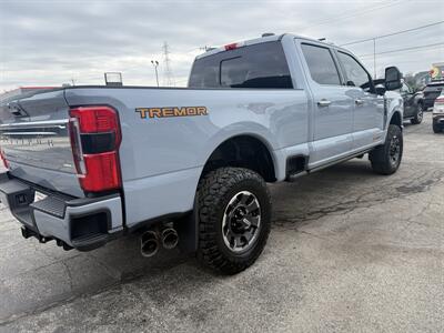2024 Ford F-350 PLATINUM - Photo 9 - Elkhart, IN 46514