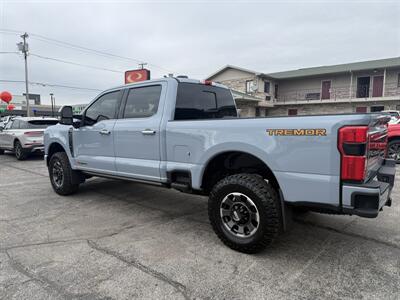 2024 Ford F-350 PLATINUM - Photo 3 - Elkhart, IN 46514