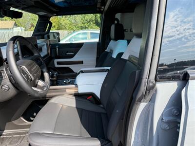 2024 GMC HUMMER EV 3X   - Photo 18 - Elkhart, IN 46514