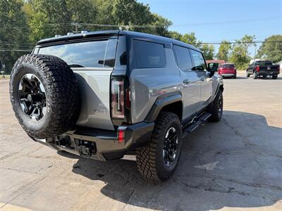 2024 GMC HUMMER EV 3X   - Photo 9 - Elkhart, IN 46514
