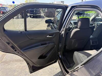 2021 Chevrolet Equinox LT   - Photo 14 - Elkhart, IN 46514