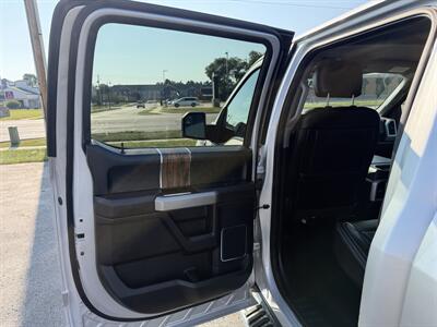 2018 Ford F-150 Lariat - Photo 13 - Elkhart, IN 46514
