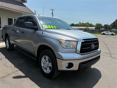 2013 Toyota Tundra CREWMAX SR5   - Photo 11 - Elkhart, IN 46514