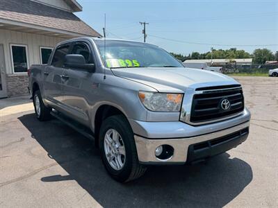 2013 Toyota Tundra CREWMAX SR5   - Photo 12 - Elkhart, IN 46514