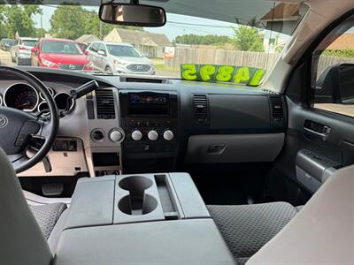 2013 Toyota Tundra CREWMAX SR5   - Photo 22 - Elkhart, IN 46514