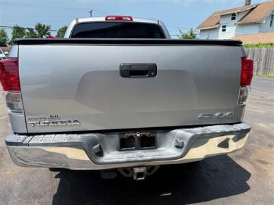 2013 Toyota Tundra CREWMAX SR5   - Photo 10 - Elkhart, IN 46514