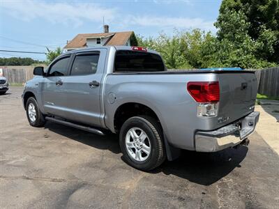 2013 Toyota Tundra CREWMAX SR5   - Photo 5 - Elkhart, IN 46514