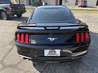 2018 Ford Mustang EcoBoost - Photo 6 - Elkhart, IN 46514