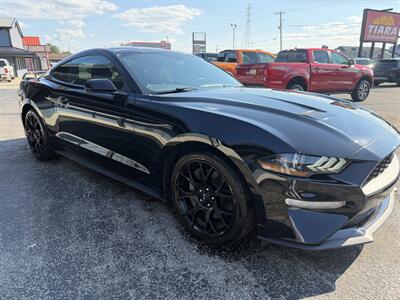 2018 Ford Mustang EcoBoost - Photo 9 - Elkhart, IN 46514