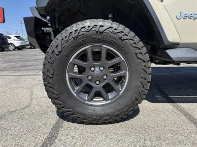 2020 Jeep Gladiator Overland   - Photo 10 - Elkhart, IN 46514