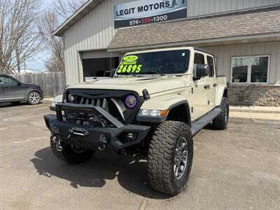 2020 Jeep Gladiator Overland   - Photo 1 - Elkhart, IN 46514