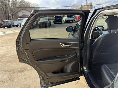 2023 Ford Edge SEL   - Photo 12 - Elkhart, IN 46514