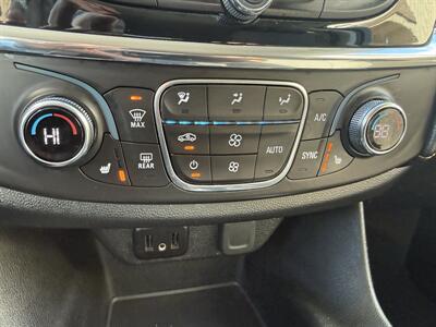 2019 Chevrolet Traverse LT Cloth - Photo 18 - Elkhart, IN 46514