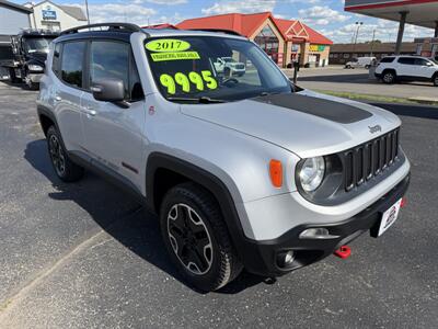 2017 Jeep Renegade Trailhawk   - Photo 9 - Elkhart, IN 46514