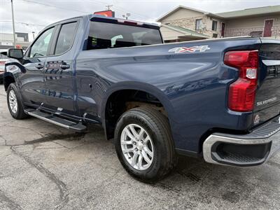 2022 Chevrolet Silverado 1500 LT - Photo 2 - Elkhart, IN 46514