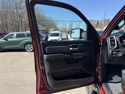 2021 RAM 1500 Big Horn   - Photo 10 - Elkhart, IN 46514