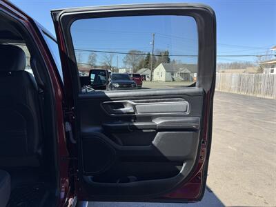 2021 RAM 1500 Big Horn   - Photo 14 - Elkhart, IN 46514