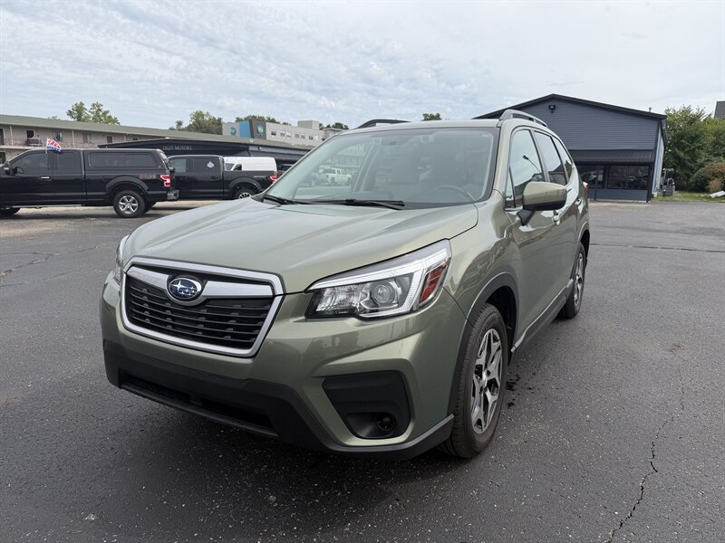 2020 Subaru Forester Premium   - Photo 1 - Elkhart, IN 46514