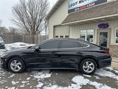 2020 Hyundai Sonata SE   - Photo 2 - Elkhart, IN 46514