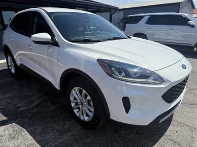 2020 Ford Escape SE   - Photo 9 - Elkhart, IN 46514