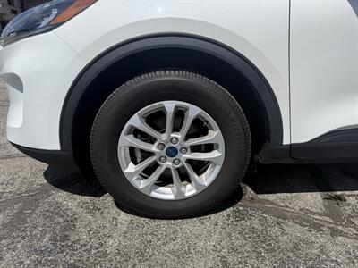 2020 Ford Escape SE   - Photo 3 - Elkhart, IN 46514