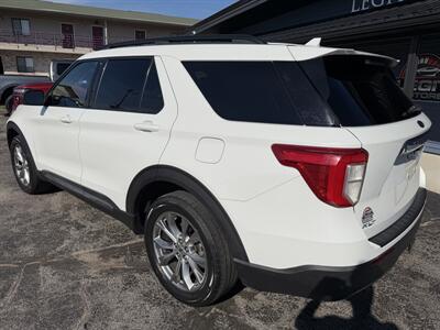 2020 Ford Explorer XLT   - Photo 5 - Elkhart, IN 46514