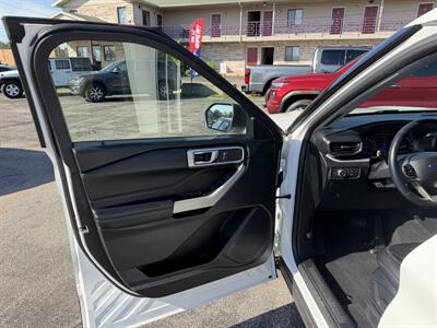 2020 Ford Explorer XLT   - Photo 11 - Elkhart, IN 46514